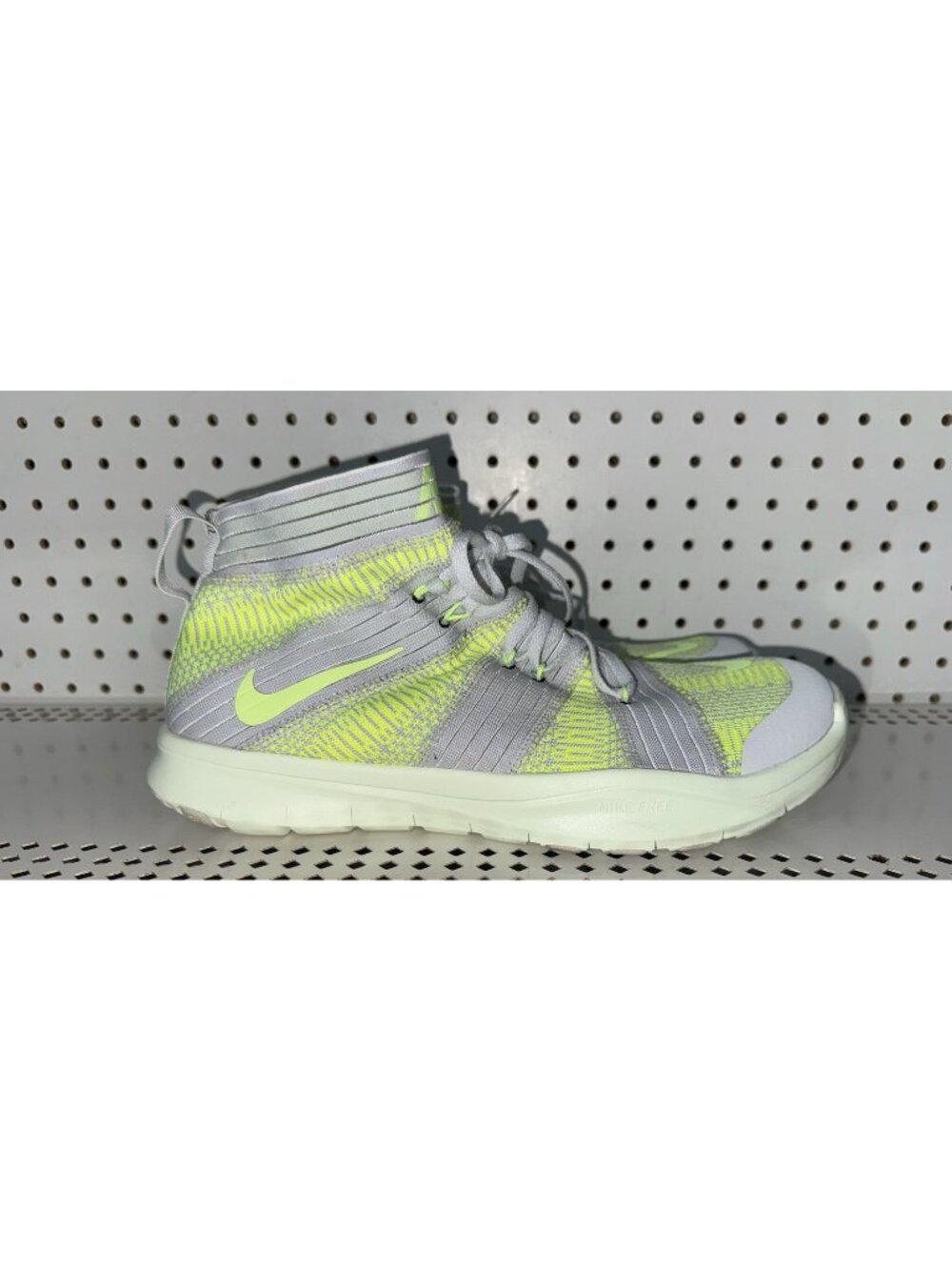 Nike Free Train Virtue Mens Athletic Training Running Shoes Size 12 Gray Volt